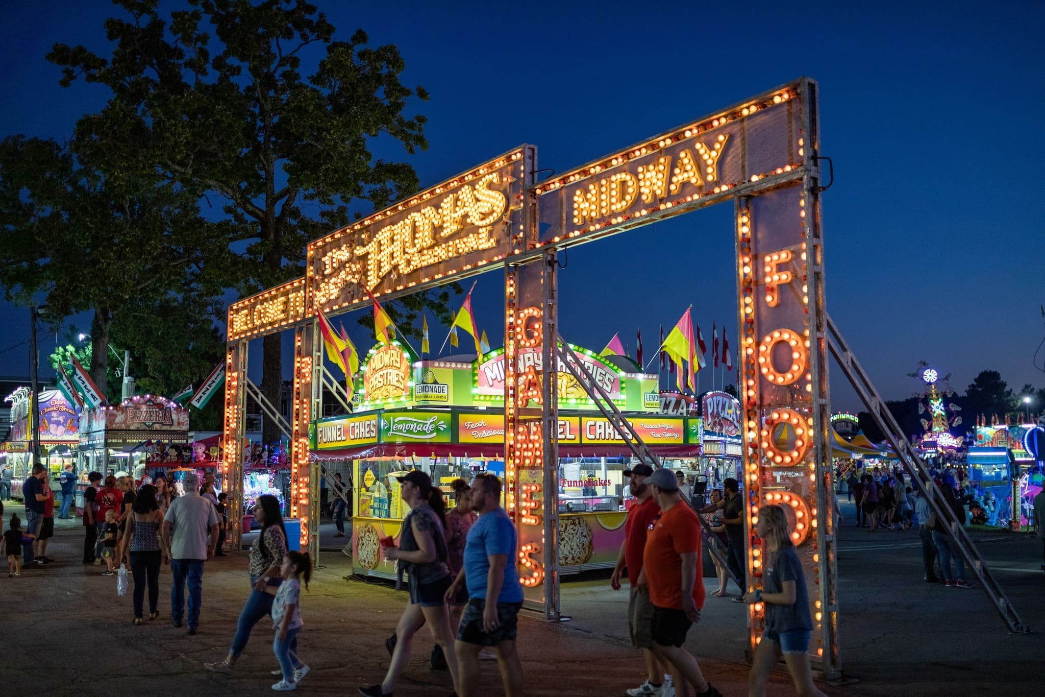 Fairgoers at Arkansas-Oklahoma State Fair